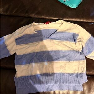 Jennifer Lopez Blue and White Knit Top